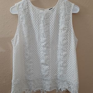 Ann Taylor Sleeveless Top Embroidered ~ Iv…